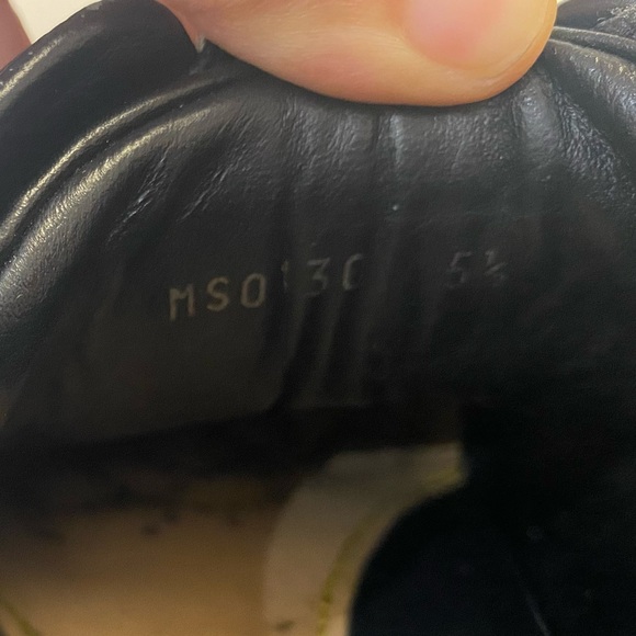 Louis Vuitton Globe Trotter Embossed Leather Sneakers Black - Picture 7 of 10